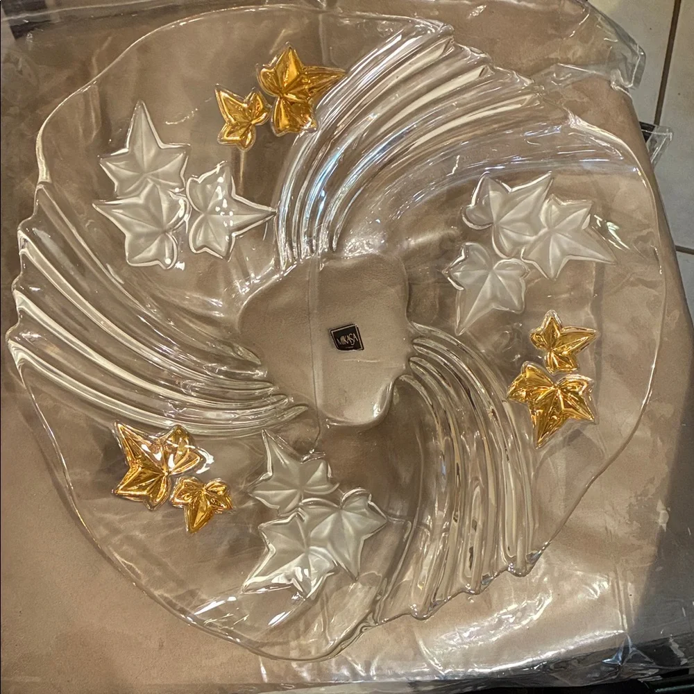 Elegant Glass Serving Platter with Gold Accents - Picture 1 of 4